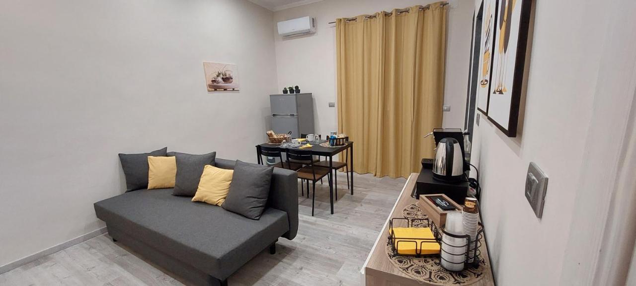 Cortile Gallinaccio คาตาเนีย ภายนอก รูปภาพ
